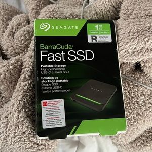Brand New Fast SSD, Portable Storage USB-C Hard-drive